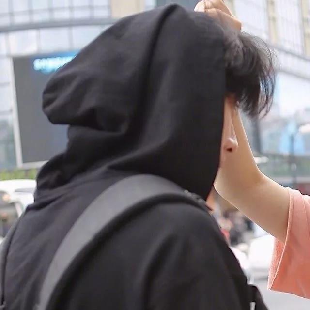 時代印記與自我表達,最新個性頭像的交融之選