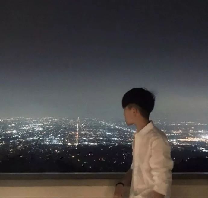 時代印記與自我表達,最新個性頭像的交融之選