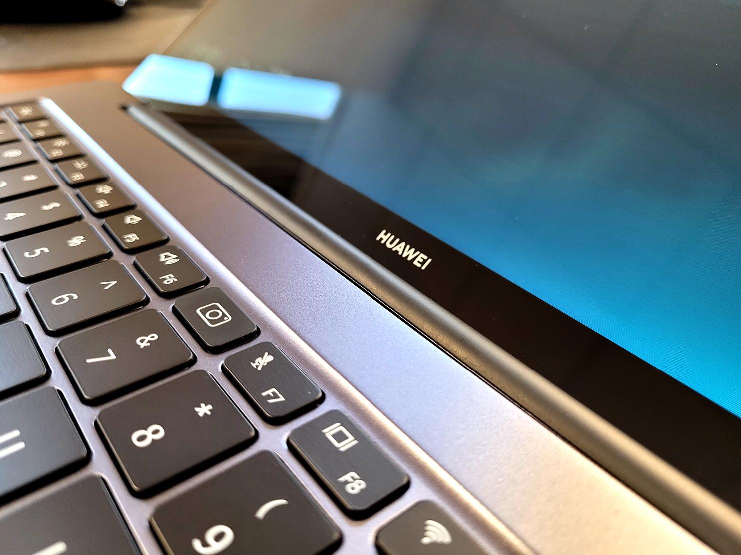 華為新款筆記本電腦,小巷中的隱藏寶藏探索之旅