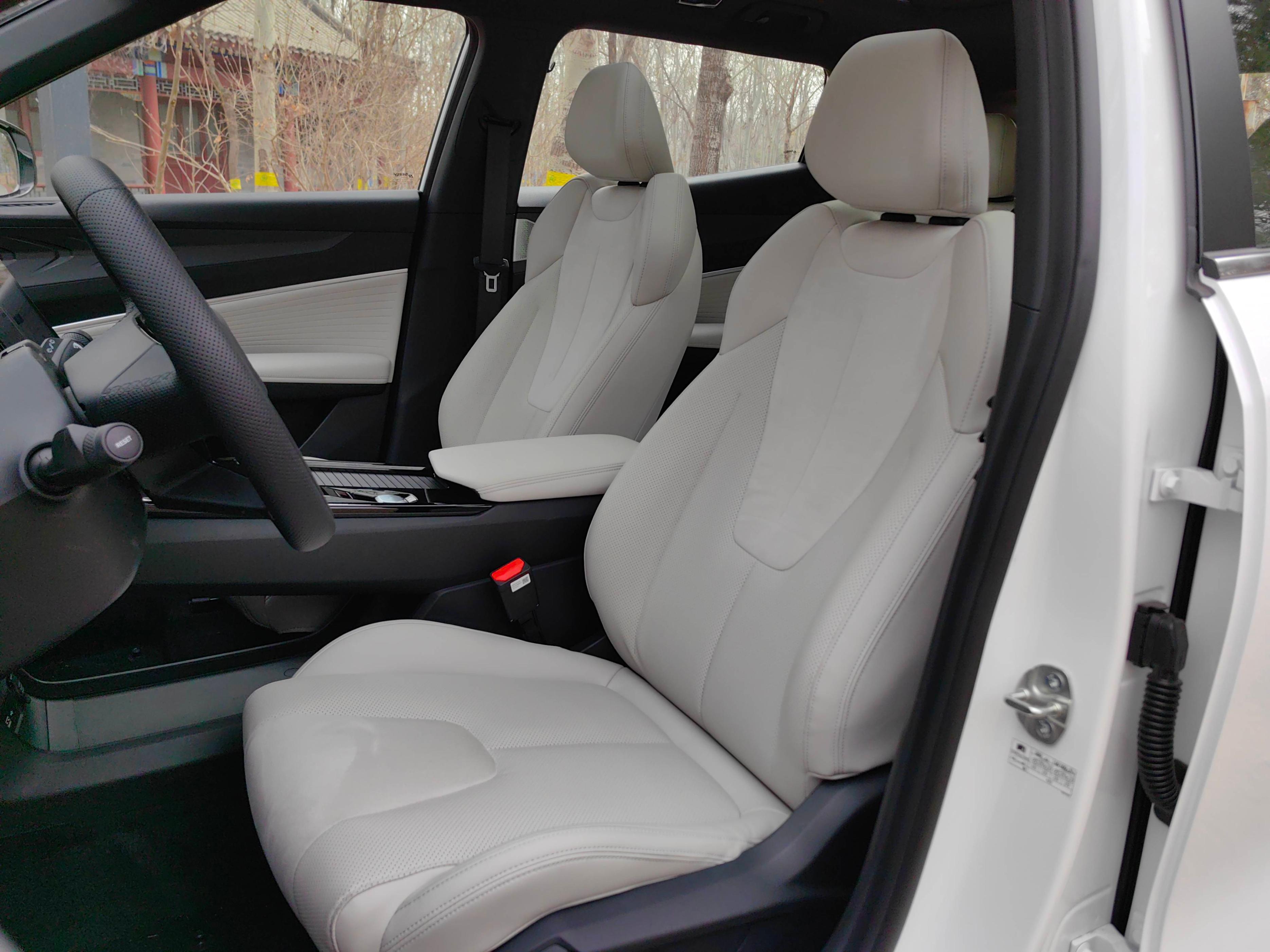 吉利新品科技引領未來,重塑駕駛體驗新動態(tài)