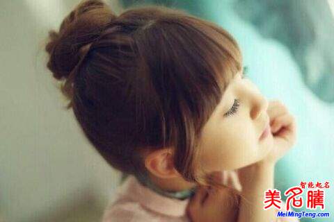 揭秘?zé)衢T女生網(wǎng)名背后的故事,變化、學(xué)習(xí)與自信的力量