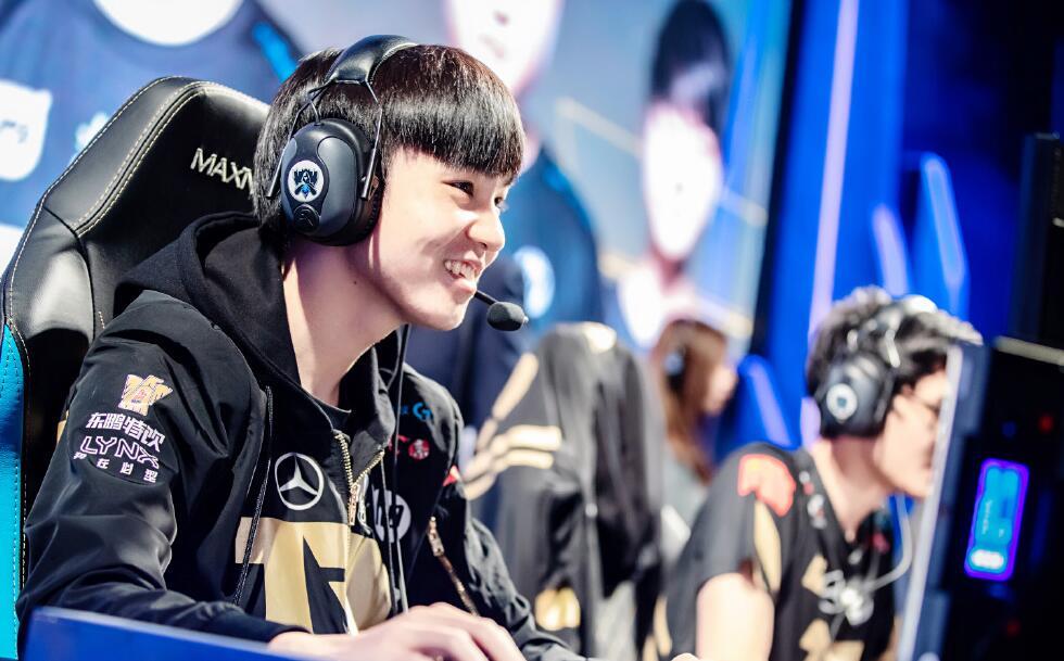 RNG最新比賽重塑電競體驗,科技與激情的碰撞。