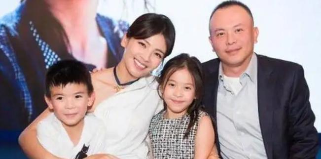 重生豪門貴女的日常趣事最新章節(jié)揭秘