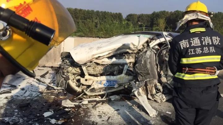 南通車禍最新報道，關注與應對的步驟指南