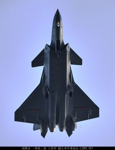 殲20最新型號原型機,天空中的奇遇探索