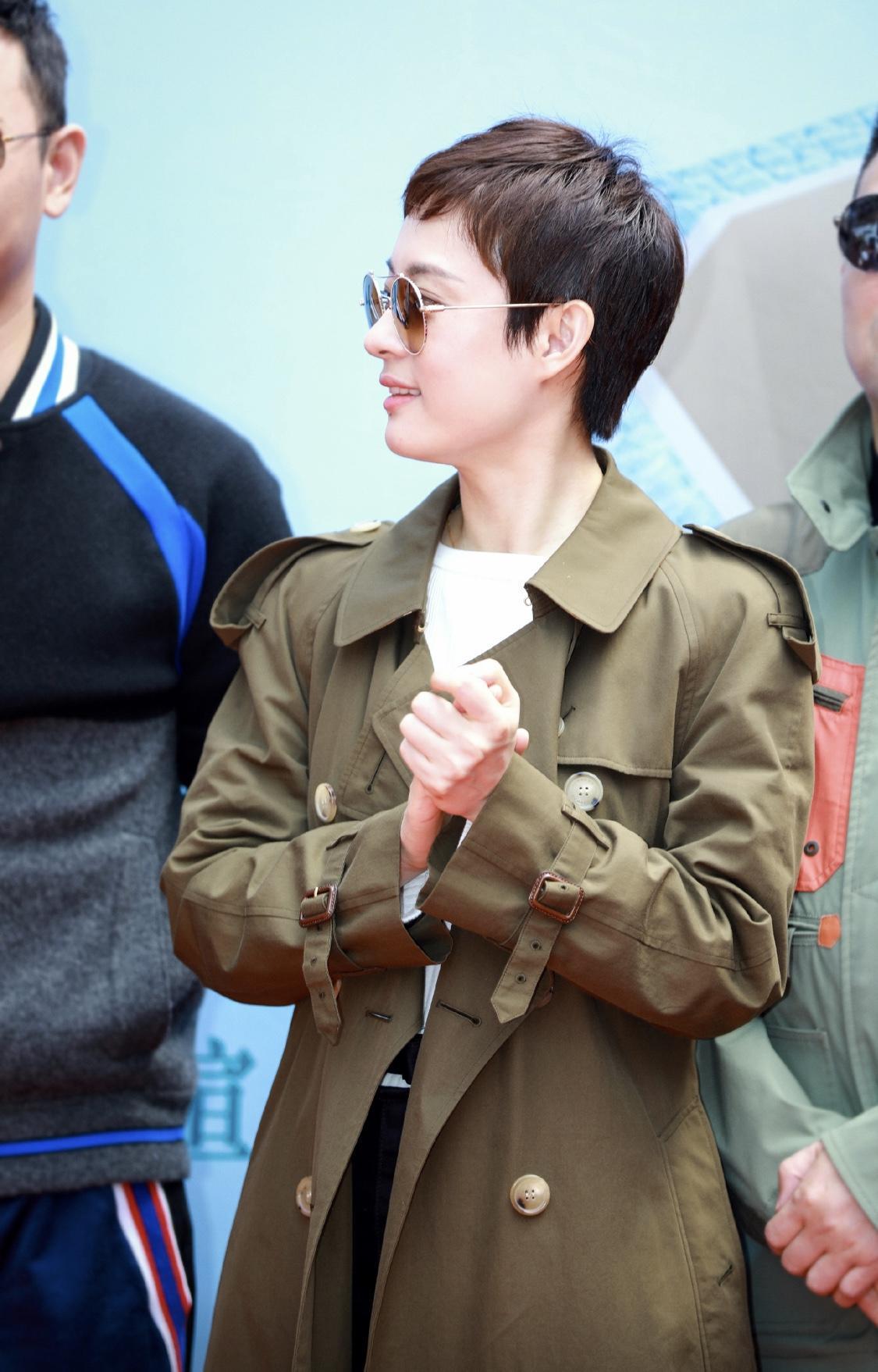 孫麗最新短發造型，時尚魅力閃耀無疑！