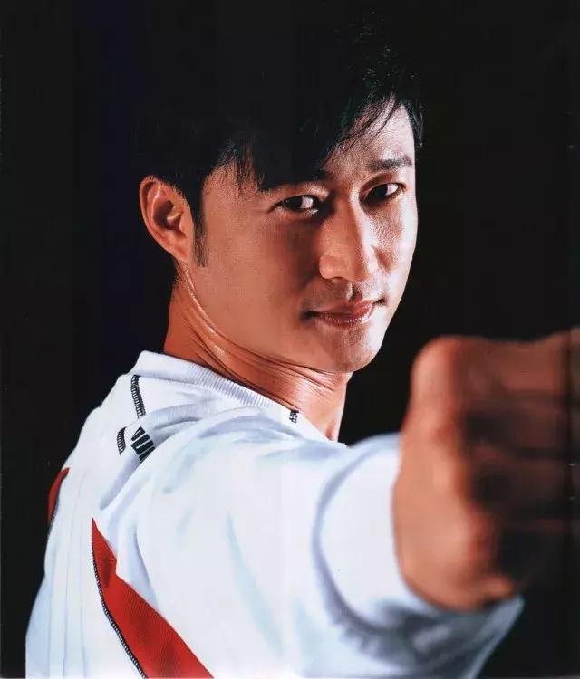 拳武王最新視頻，科技之巔，體驗(yàn)未來(lái)之力的震撼戰(zhàn)斗！