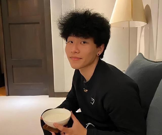 陳坤孩子母親最新消息,陳坤孩子母親最新消息，一場(chǎng)自然美景之旅，尋找內(nèi)心的平和與寧靜