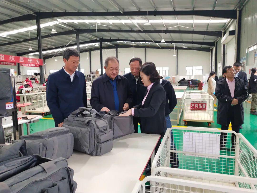 泉州市包袋廠招聘信息揭秘,小巷中的獨(dú)特工廠探秘之旅