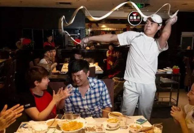 海底撈美國上市，火鍋傳奇的跨洋之旅