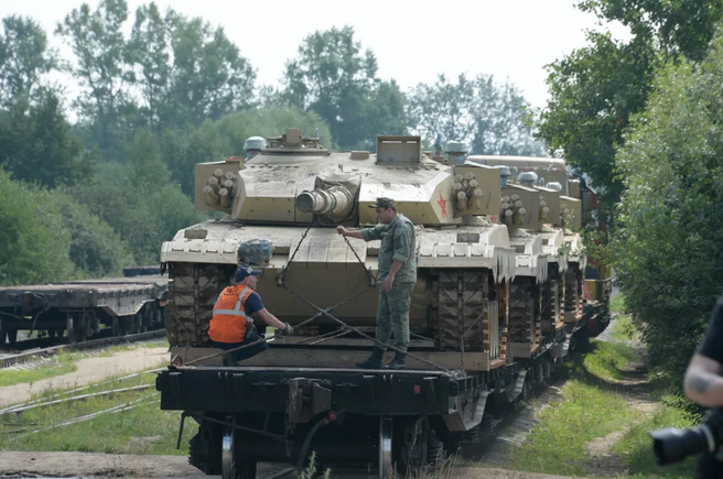 最新坦克科技資訊，重塑未來戰爭體驗，巨獻來襲