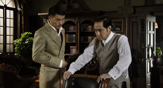 向東是大海演員陣容揭秘，日常趣事與深厚友情的溫馨故事