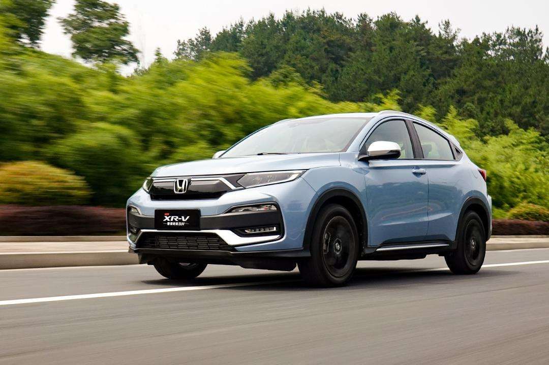 2015年新款SUV車型大全，市場洞察與個體觀點