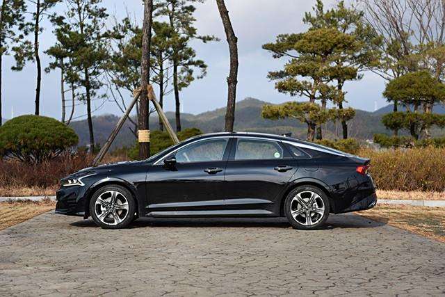 起亞K5上市時間大全,步驟指南與車型發布日期解析