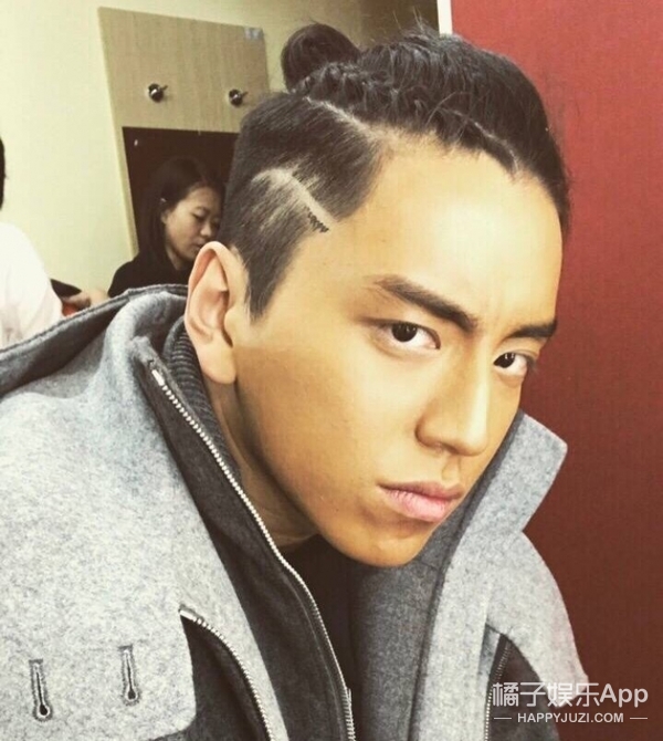 王大陸發(fā)型教程揭秘，溫情故事背后的發(fā)型魅力探索