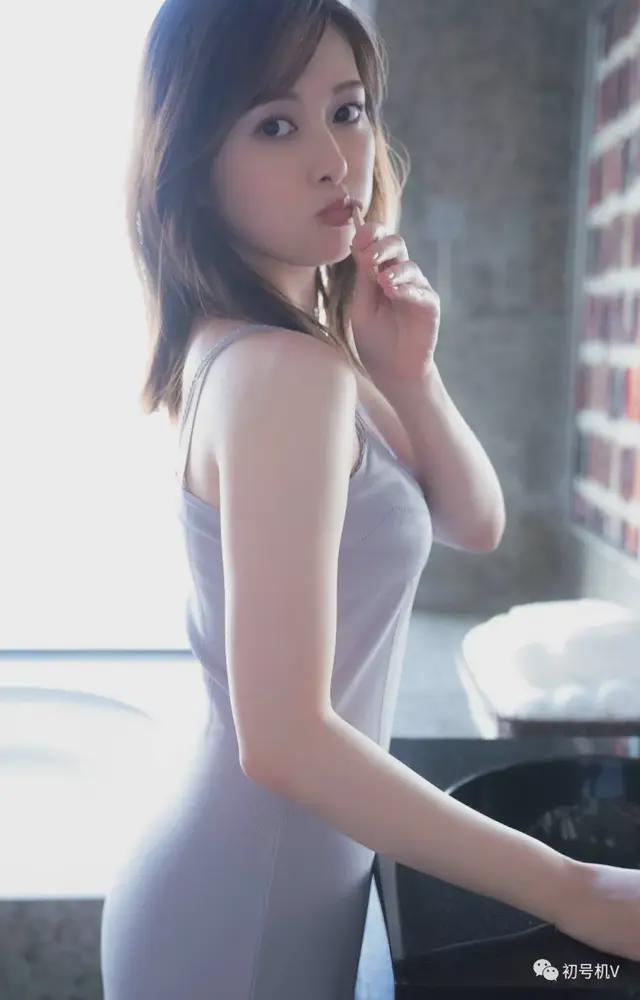 最新美女寫真,最新美女寫真，探索自然美景的旅行，尋找內心的平靜