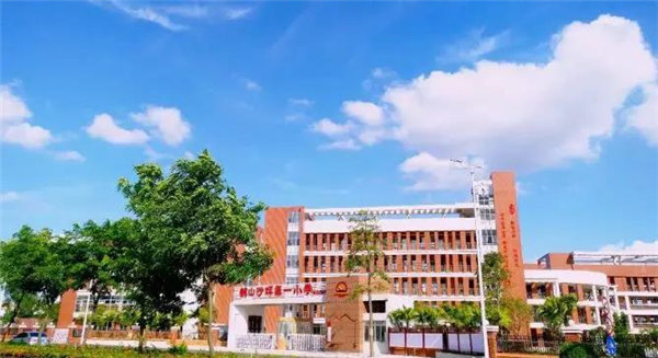 鶴山峻廷灣最新資訊,潮涌灣區(qū),矚目之城矚目更新