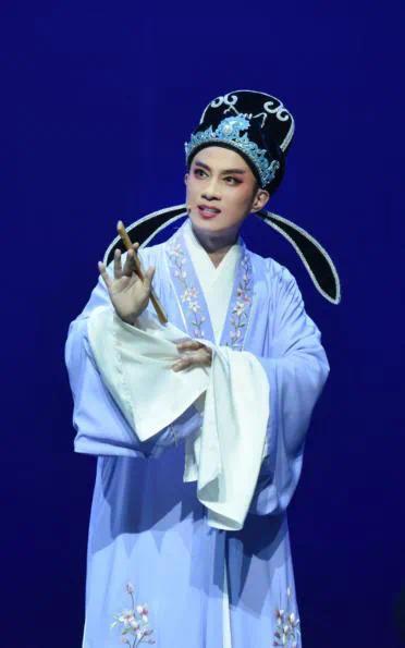 越劇演員朱東韻,傳統(tǒng)與現(xiàn)代的交融之聲