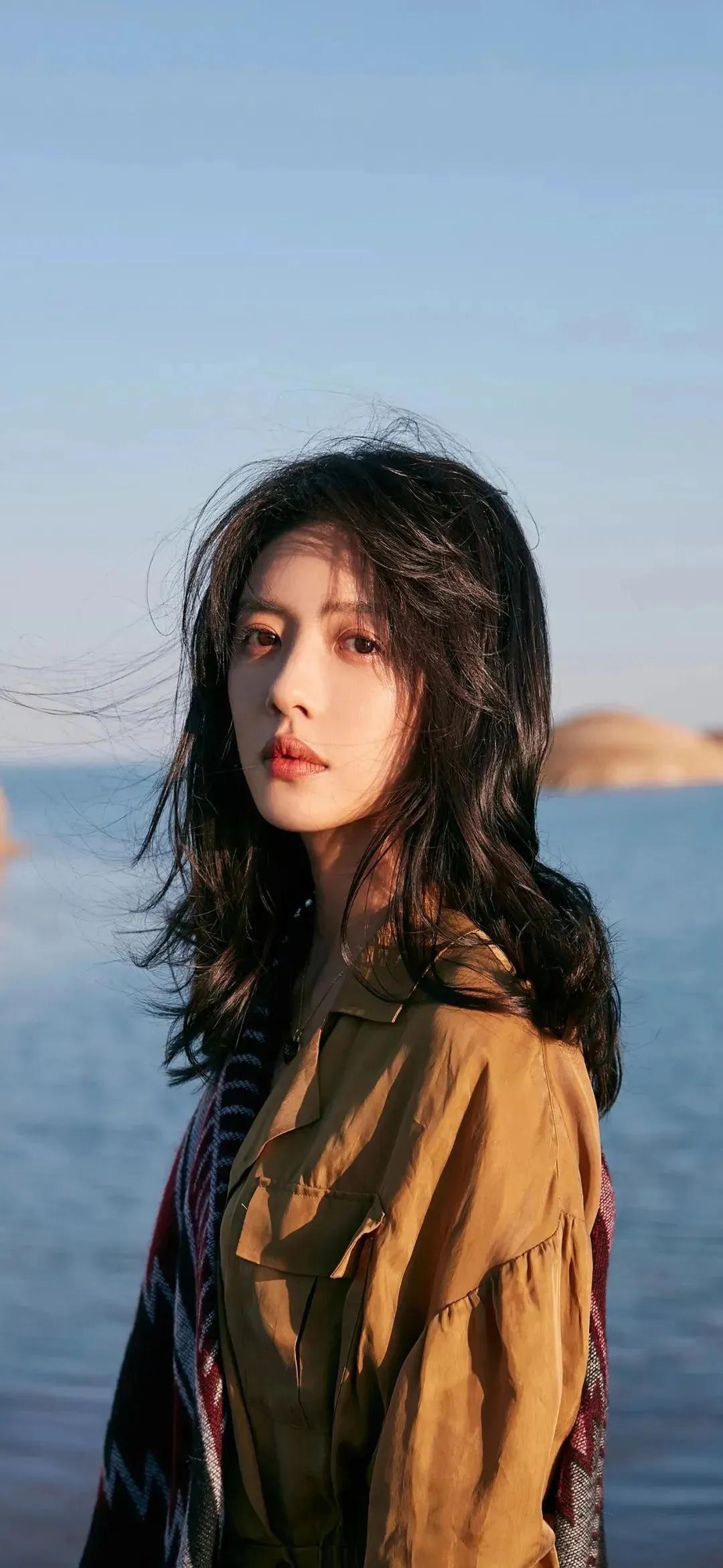 動漫美女唯美圖片，科技與生活的完美融合藝術體驗