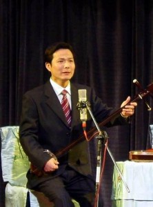 評彈演員秦建國的高科技之旅，科技革新與秦音繞梁的交融之旅