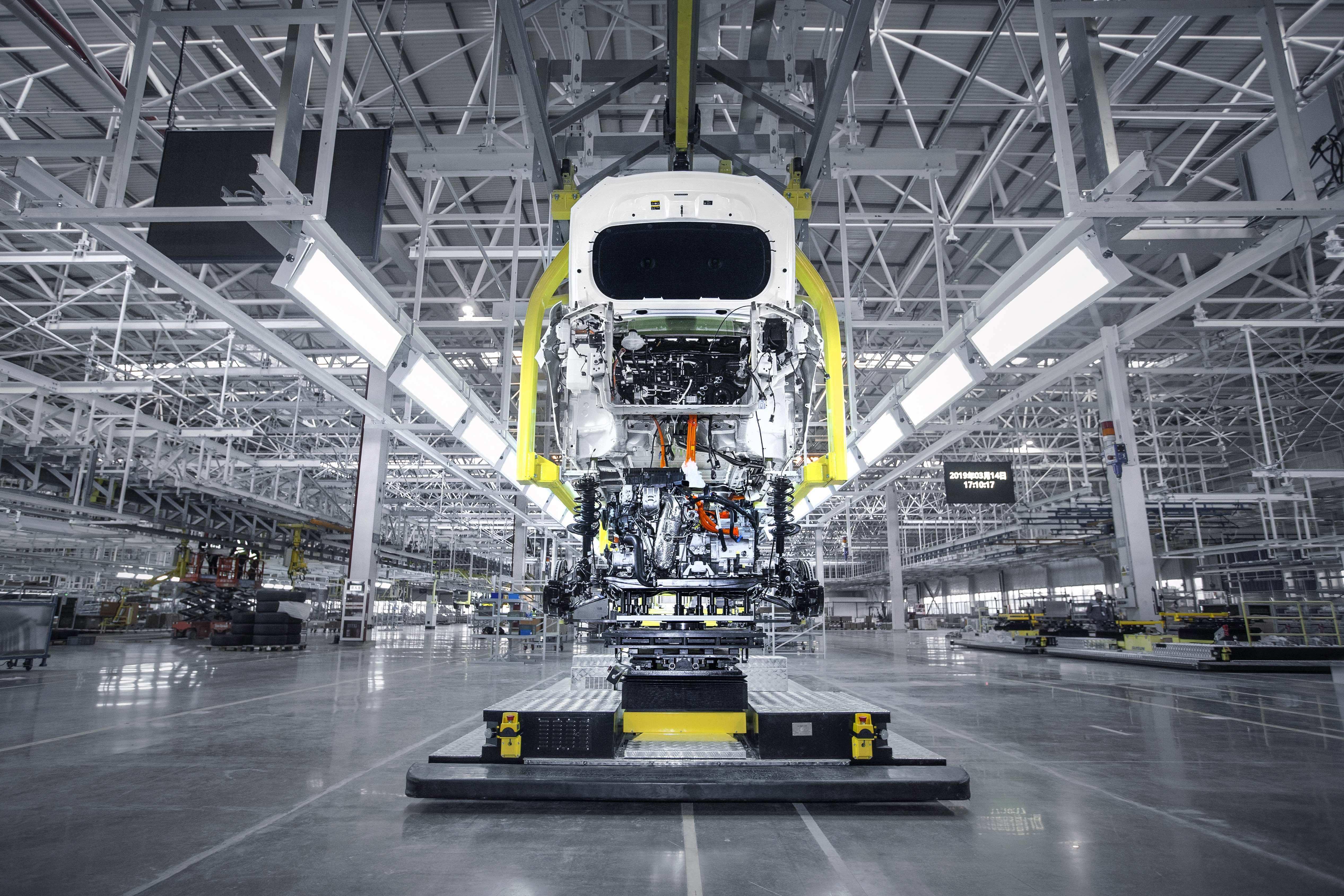 理想ONE汽車價格及圖片大全 ??