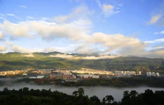 臨滄最新資訊,城市生活的溫馨日常與深厚友情