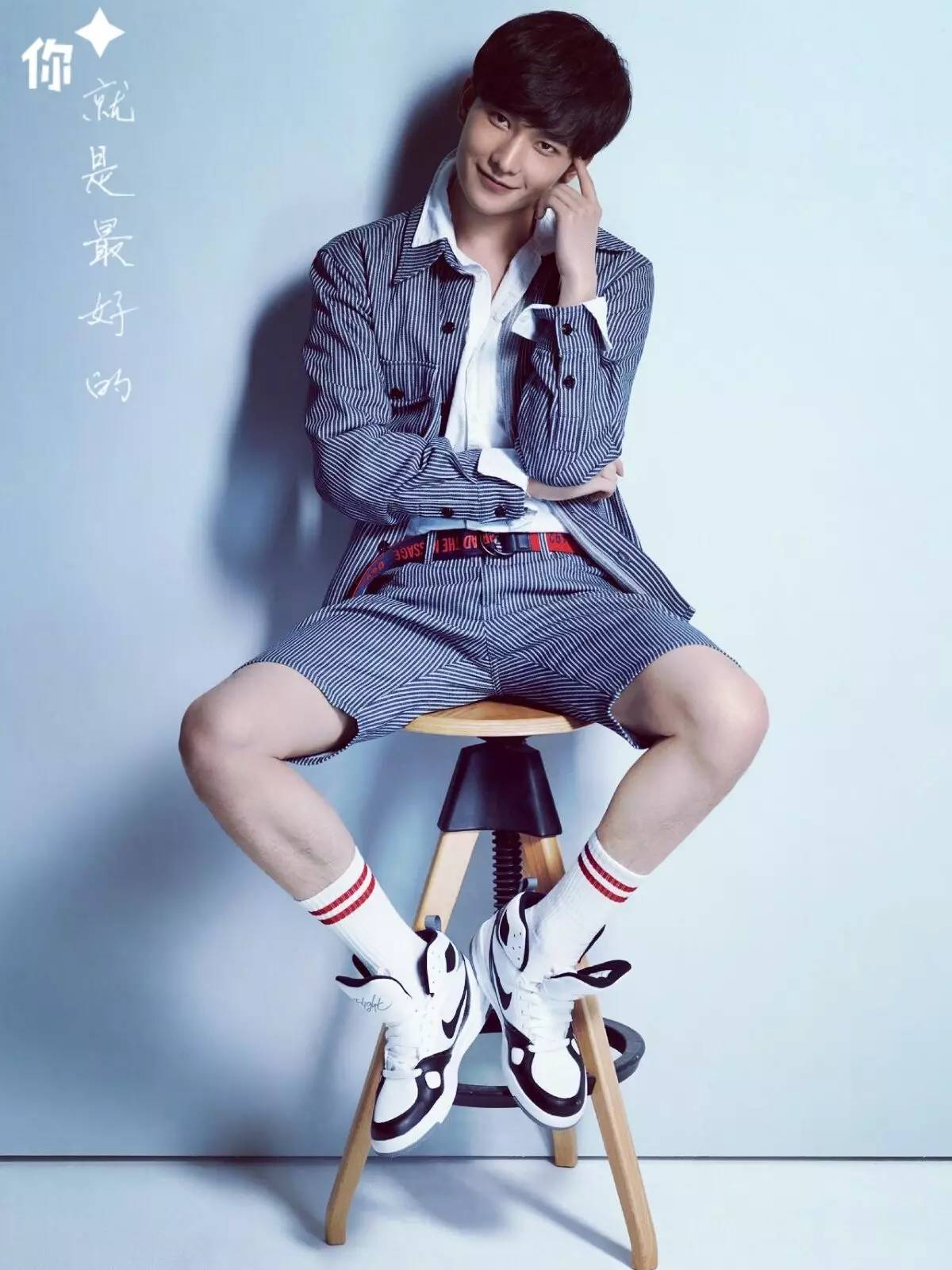 揭秘赤犬魅力與風采,最新赤犬寫真集欣賞