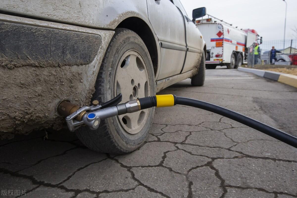 國內最新油價調整詳解,如何關注與應對油價變動沖擊?