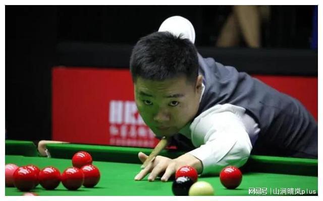 丁俊暉8球比賽,科技盛宴,極致運動魅力體驗視頻