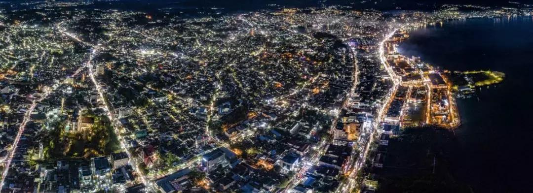 晚安資訊精選，變化中的學(xué)習(xí)之路，自信成就輝煌人生之路