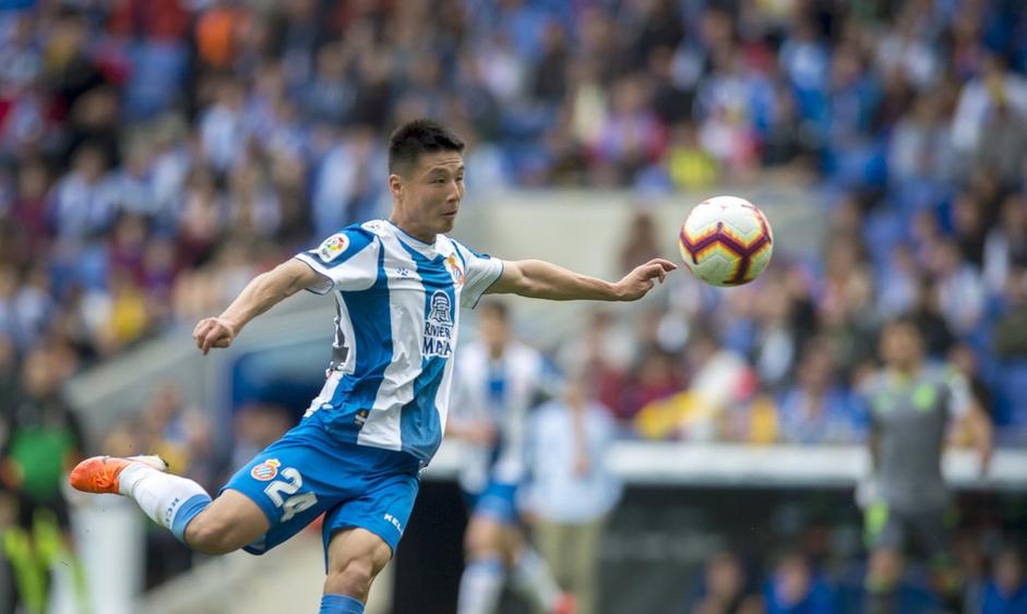 足球比賽的藝術表現與競技精神交融瞬間畫作品欣賞