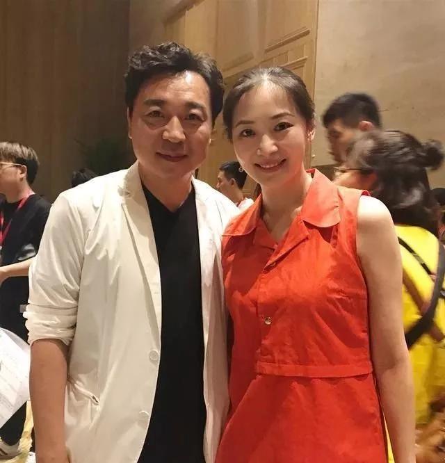 我妻子的媽媽電影,引領科技潮流,全新高科技產品震撼登場!