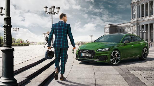 雙劍上市,自信成就輝煌人生之路