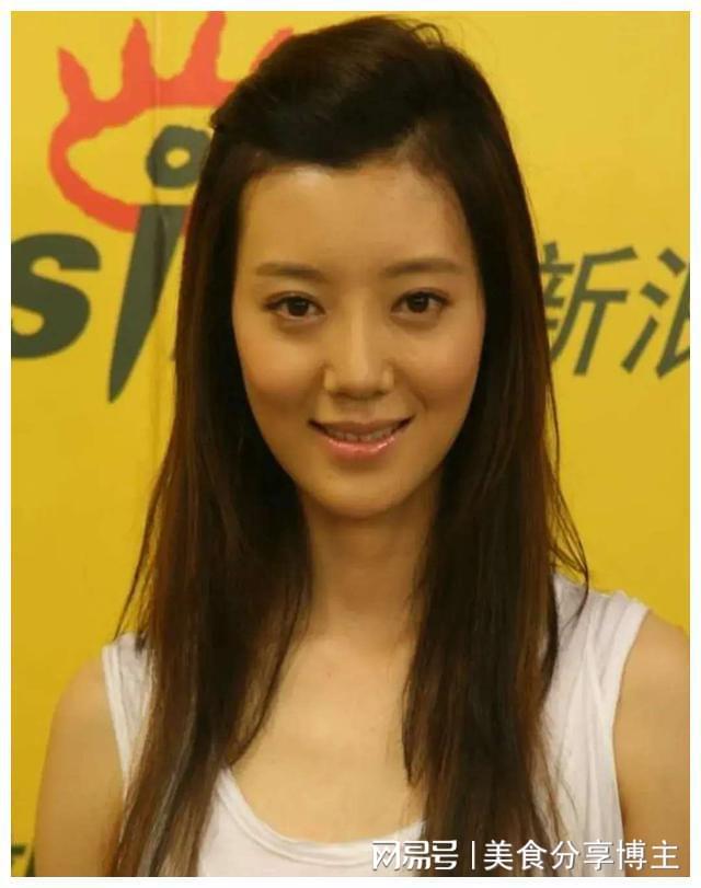 演員王麗，小巷深處的秘密樂園探秘