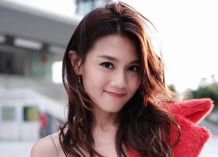 甜美女明星,星光下的璀璨旅程