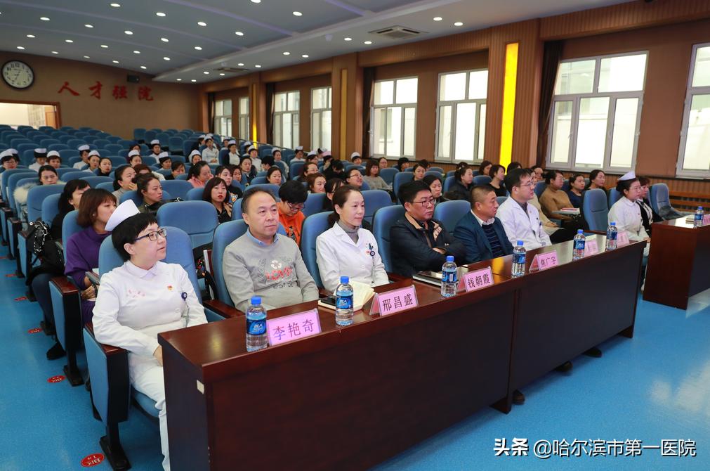 護(hù)士授課比賽，展現(xiàn)自信與成就的舞臺(tái)，點(diǎn)亮知識(shí)的燈塔