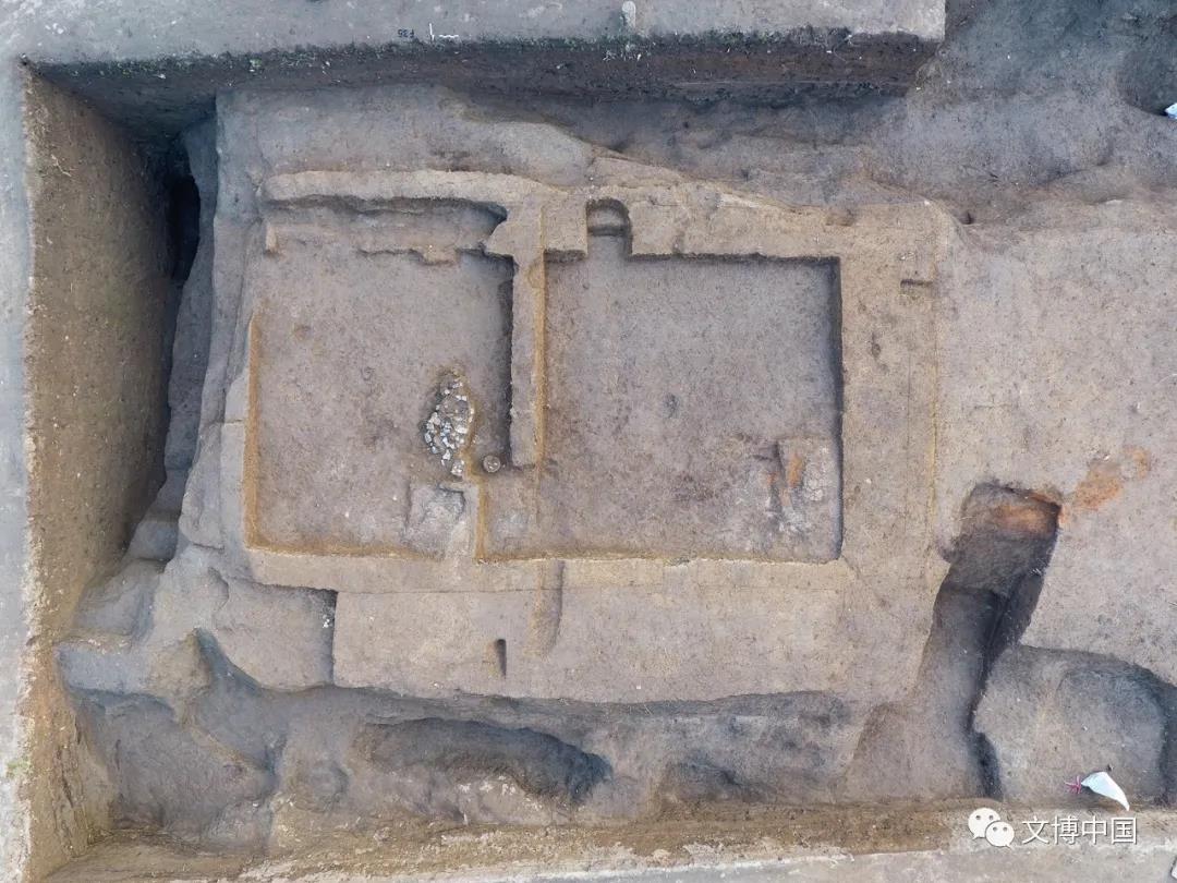 最新古墓考古成果揭秘，探尋自然美景與內心平靜的旅程