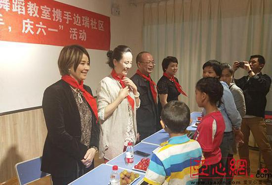 拜爾娜最新動(dòng)態(tài)揭秘，小巷中的隱藏寶藏！