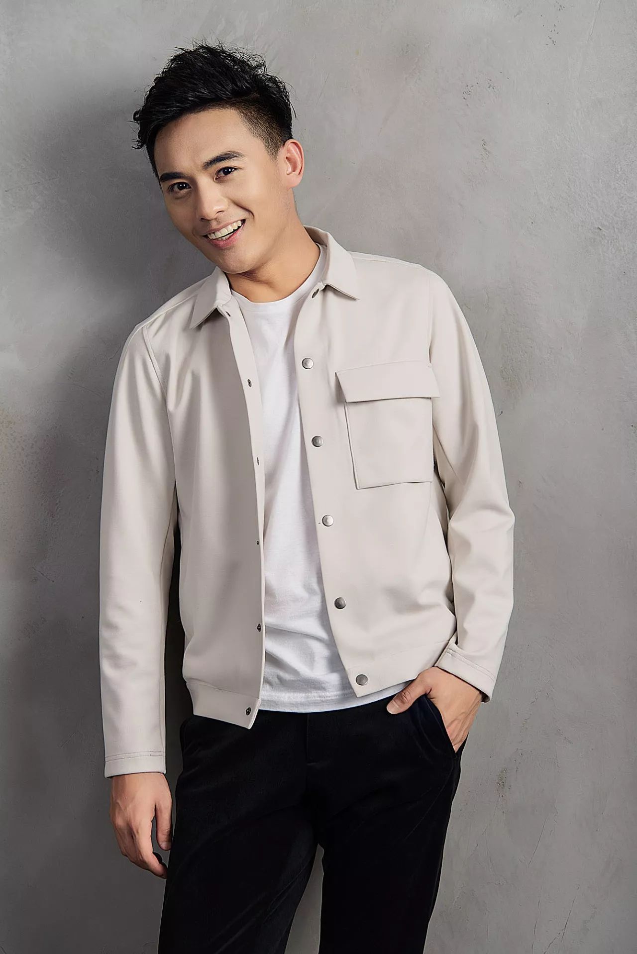 演員褚翰，演技展現與個人魅力的雙重閃耀