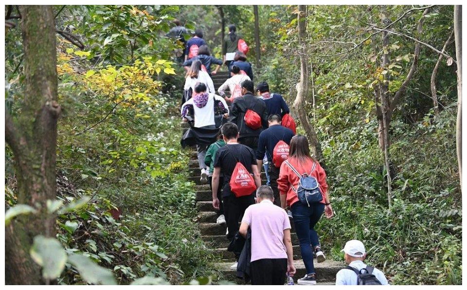 巨石山引領科技潮流重塑生活體驗新動態