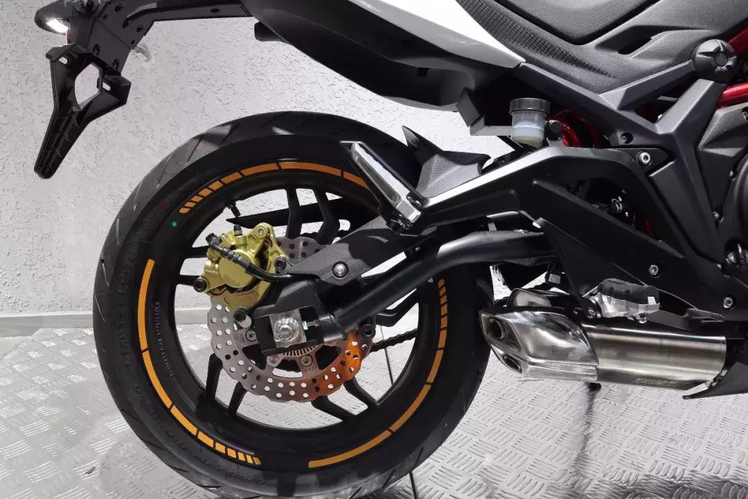 光陽Krider400上市，歡樂騎行，緊密愛的紐帶