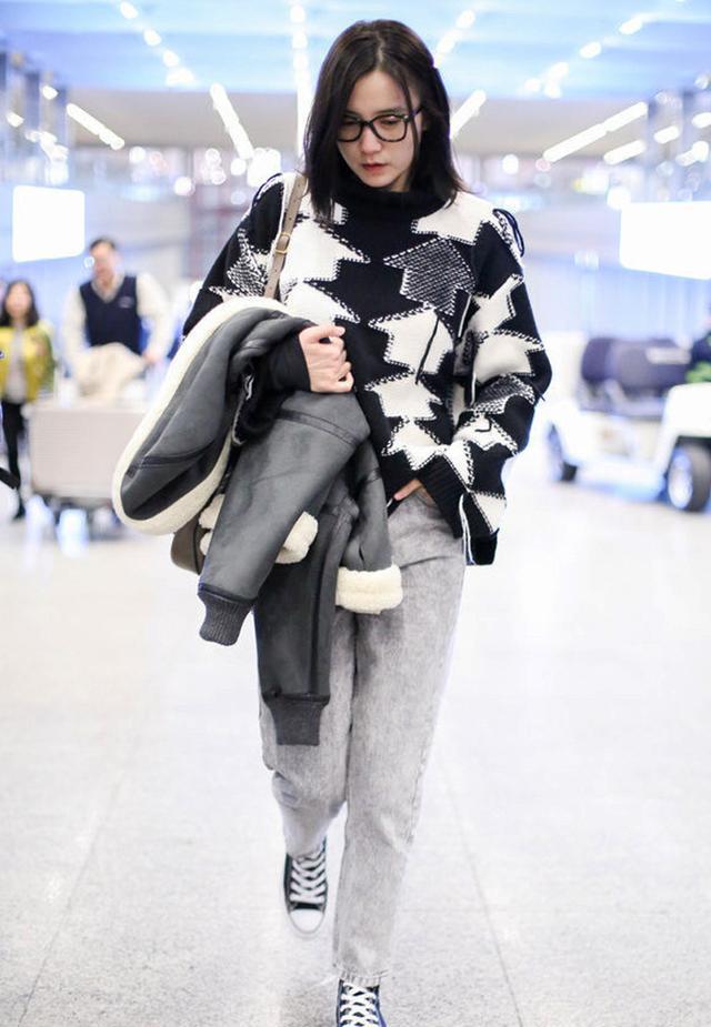 明星毛衣街拍圖片，潮流引領者的溫暖衣櫥必備風尚