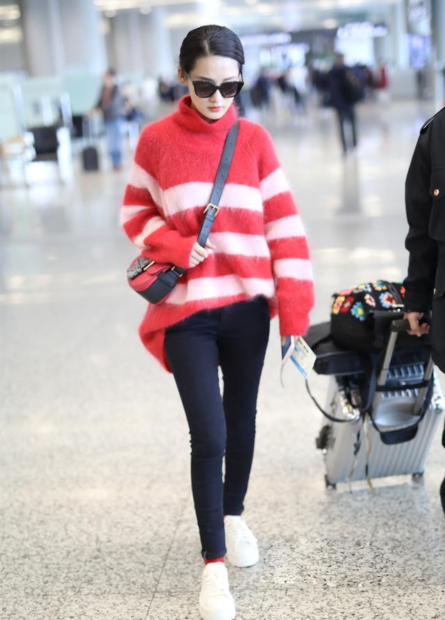 明星毛衣街拍圖片,潮流引領者的溫暖衣櫥必備風尚