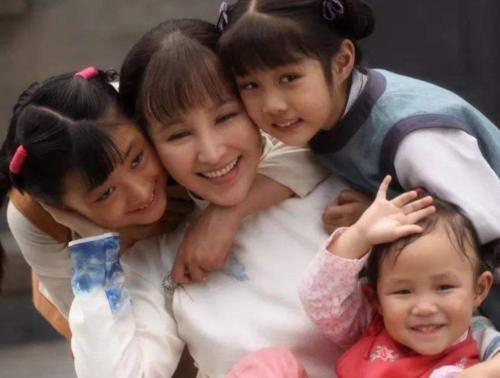 勇敢的心女演員探尋自然美景,尋找內心寧靜之旅