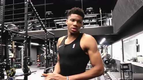 字母哥肌肉新變化,展現(xiàn)自信與成就的力量之源