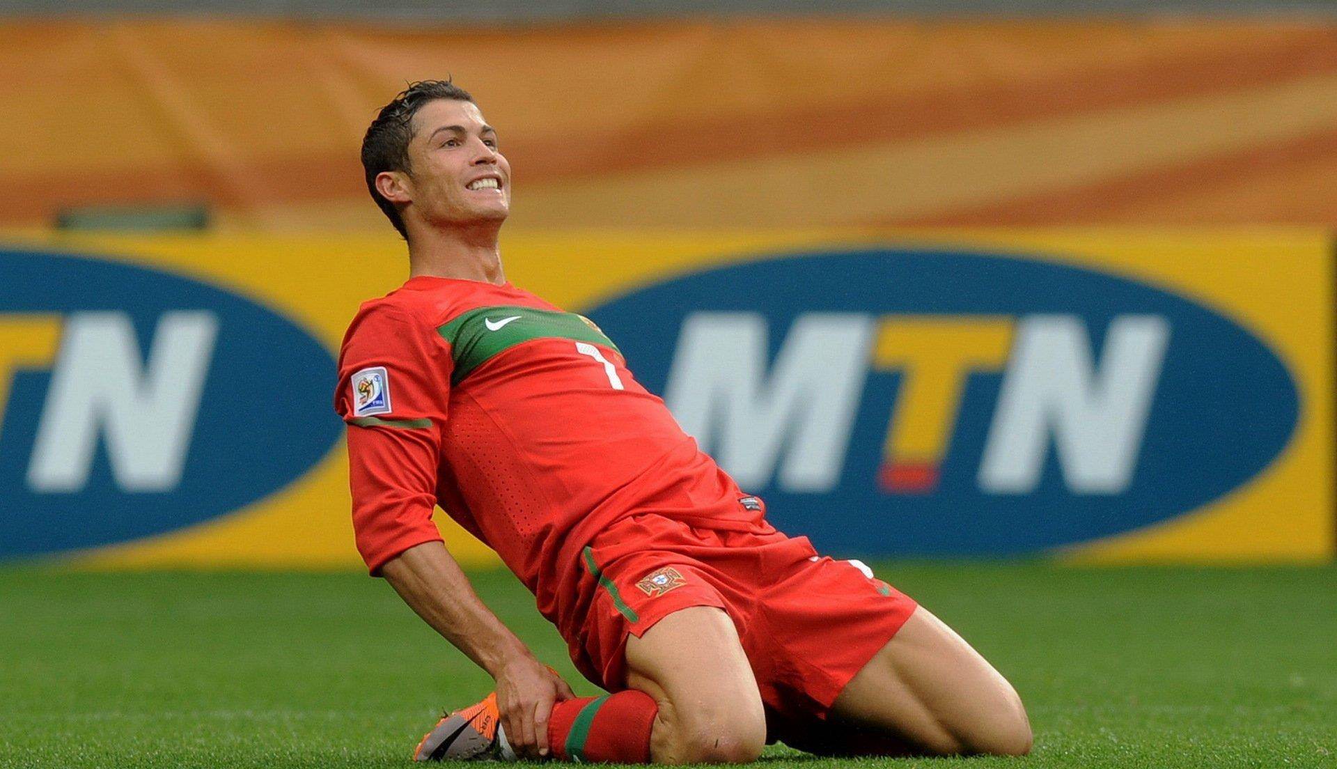 C羅最新照片揭秘,小巷攝影天堂與寶藏小店的探索之旅