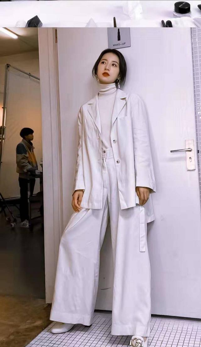 肖戰(zhàn)潮流引領(lǐng)者的最新私服大賞!