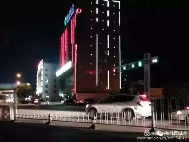 ?最新亮化工程揭秘,璀璨夜景的打造之道!