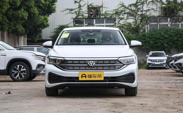 小巷深處的汽車樂園，最新汽車報價，洞悉未來汽車市場趨勢（2025年）