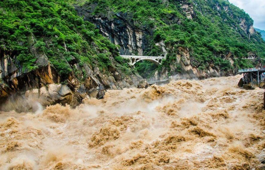 安徽水災的高科技守護者,智能救援設備的革新之旅